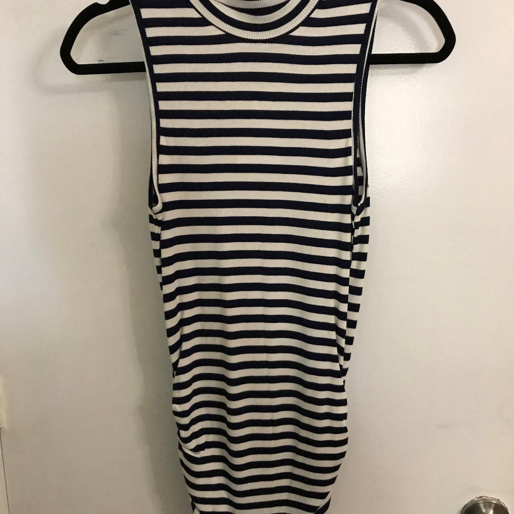 Black and white stripe sleeveless tunic